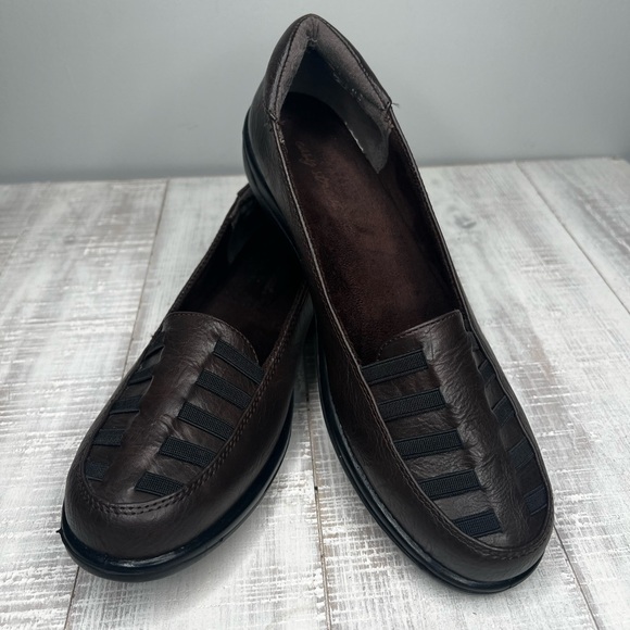 Easy Street Genesis Loafer Flat Brown- Size 8.5 - Picture 8 of 17